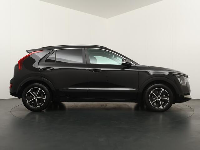 KIA Niro 1.6 GDi Hybrid DynamicPlusLine - Stoel-/stuurverwarming - Schuif-/kanteldak - Keyless - Navigatie - Apple CarPlay/Android Auto - Fabrieksgarantie tot 01-2031