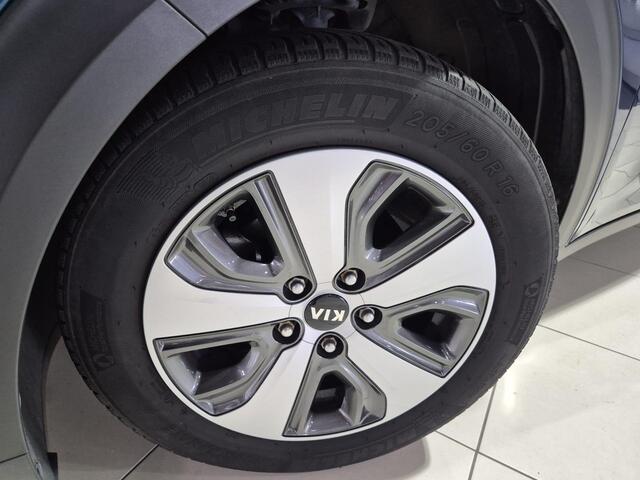 KIA Niro 1.6 GDi Hybrid DynamicLine Trekhaak, Navigatie, Apple Carplay/Android Auto, achteruitrijcamera,