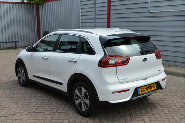 KIA Niro 1.6 GDi Hybrid 141 PK DCT6 DynamicLine O.a: Navi, Clima, Camera, PDC, Carplay, Rijklaar, Etc. All-in prijs!