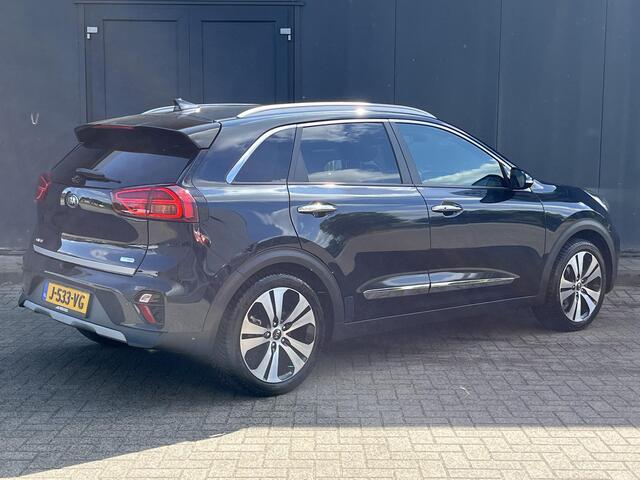 KIA Niro 1.6 GDi Hybrid ExecutiveLine Automaat / 100% Dealeronderhouden / Glazen Schuif- en Kanteldak / Achteruitrijcamera / Stuur- en Stoelverwarming voor en achter / Stoelverkoeling / Apple Carplay & Android Auto / Keyless Entry & Start / Adaptieve Cruise Contro