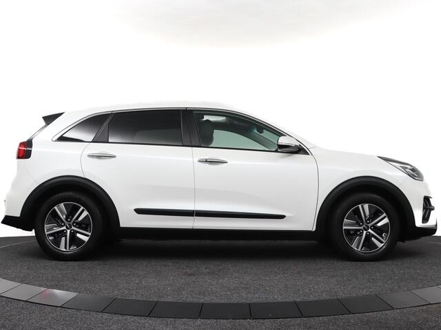 KIA Niro 1.6 GDi Hybrid ExecutiveLine - Trekhaak - Stoelverwarming-/ventilatie - Leder - Elektrisch verstelbare stoelen - Fabrieksgarantie tot 09-2028