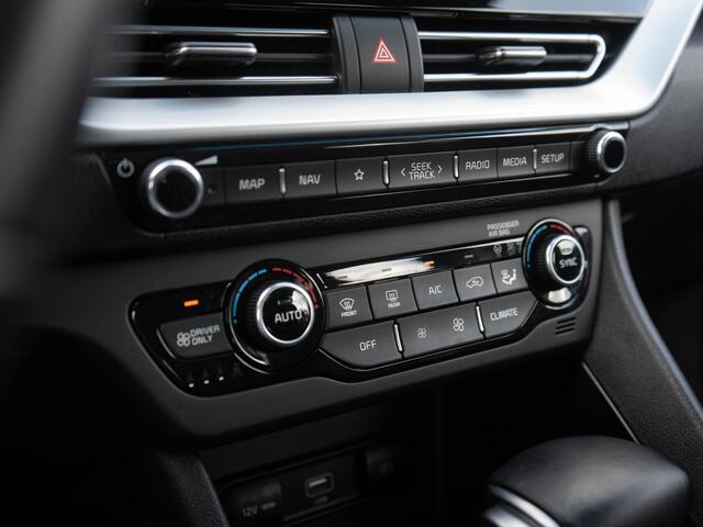 KIA Niro 1.6 GDi Hybrid DynamicLine | Trekhaak | Navigatie | Achteruitrijcamera |