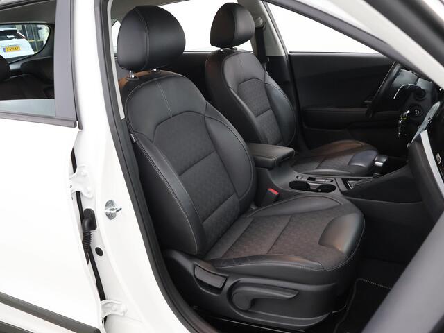 KIA Niro 1.6 GDi Hybrid DynamicLine | Trekhaak | Apple Carplay/Android Auto | Navigatie | Parkeercamera | Climate Control | DAB | Adaptieve Cruise Control |
