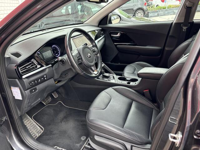 KIA Niro 1.6 GDi Hybrid DynamicPlusLine TREKHAAK / LEDER / STOELVERW / STUURVERW / FULL LED / CAMERA / PDC / BLUETOOTH / ACC / NL-AUTO