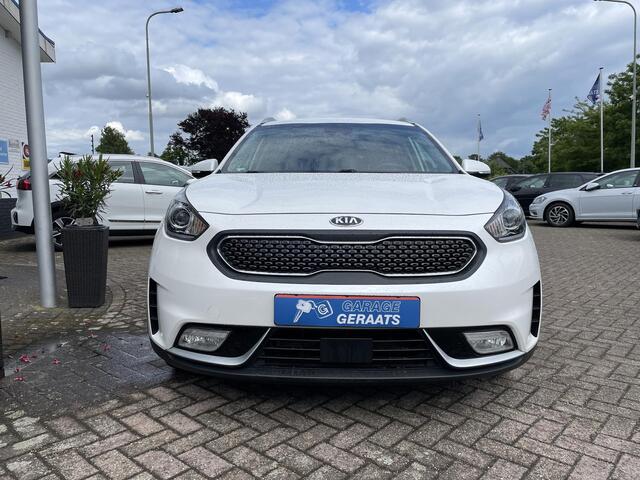KIA Niro 1.6 GDi Hybrid ExecutiveLine | Lederen bekleding, Elektrische best. stoel met geheugen, Stoel ventilatie en verwarming, Navigatie, Trekhaak, Dodehoek sensoren