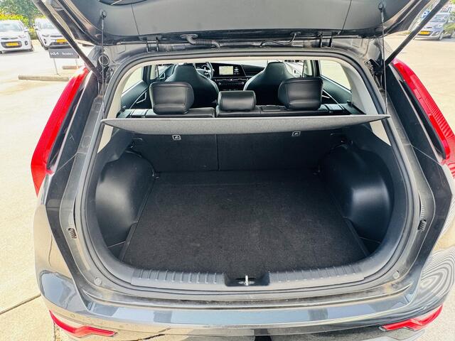 KIA Niro 1.6 GDi Hybrid DynamicLine Trekhaak | All seasons | Clima | Cruise | Navi | Keyless