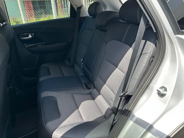 KIA Niro 1.6 GDi Hybrid DynamicLine AIRCO I NAVIGATIE I AUTOMAAT I LAGE KM'S I LMV I PDC