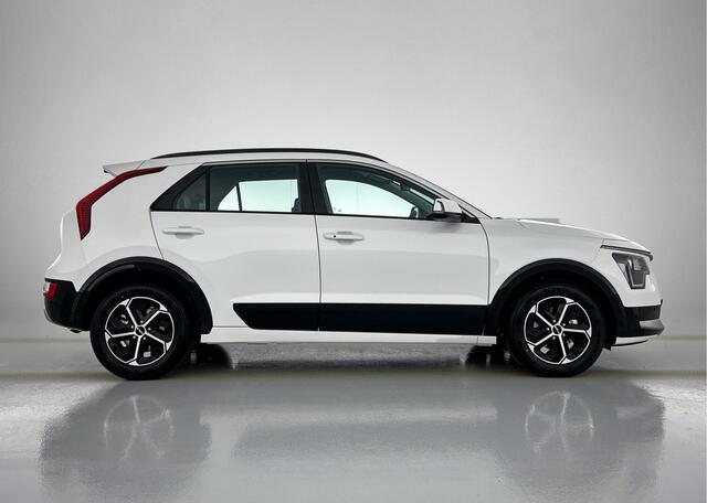 KIA Niro 1.6 GDi Hybrid DynamicLine Half lederen bekleding | Climate Control | Apple Car Play | Navigatie