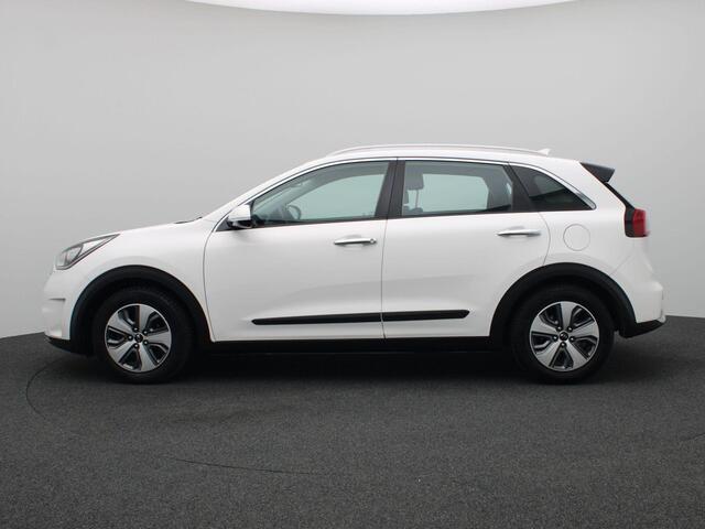 KIA Niro 1.6 GDi Hybrid DynamicLine 141PK Aut. Achteruitrijcamera, Navi, DAB+, Apple Carplay/Android Auto, Navi, Clima, Trekhaak, 16" LM Velgen