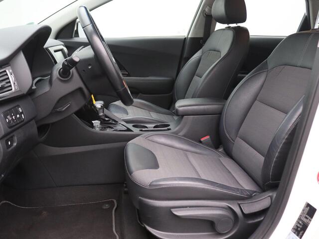KIA Niro 1.6 GDi Hybrid DynamicLine 141PK Aut. Achteruitrijcamera, Navi, DAB+, Apple Carplay/Android Auto, Navi, Clima, Trekhaak, 16" LM Velgen