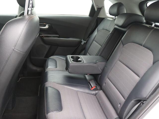 KIA Niro 1.6 GDi Hybrid DynamicLine 141PK Aut. Achteruitrijcamera, Navi, DAB+, Apple Carplay/Android Auto, Navi, Clima, Trekhaak, 16" LM Velgen