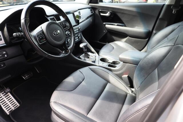 KIA Niro 1.6 GDi PHEV ExecutiveLine STOELVENTILATIE(2X)/VERW(4X) TREKHAAK AFN. LEER MEMORY STUURVERW. JBL-SOUND CARPLAY DAB CLIMA CRUISE VESS CAMERA DODEHOEK 2XPDC ENZ! ENZ!