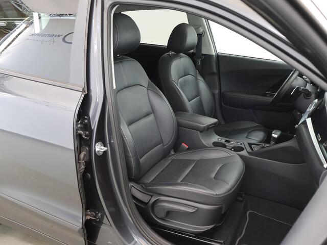 KIA Niro 1.6 GDi Hybrid ExecutiveLine | Trekhaak | JBL | Dodehoekdetectie | Stoel/Stuurwielverwarming | Elektrisch verstelb. bestuurdersstoel met geheugen | Stoelventilatie