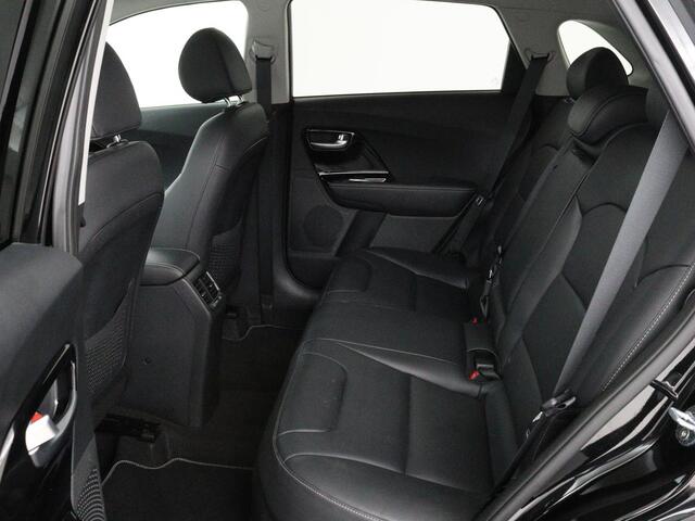 KIA Niro 1.6 GDi H. Dyn.Pl.L | Trekhaak afneembaar | Leder | Adaptive cruise | Camera | Carplay | Climate control | DAB | Navigatie