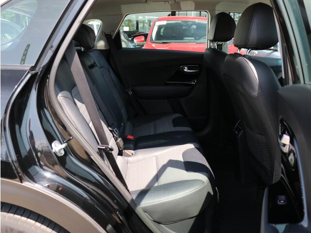 KIA Niro 1.6 GDi Hybrid DynamicLine I Trekhaak I Navi I Camera
