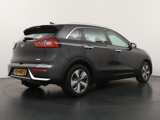 KIA Niro 1.6 GDi Hybrid DynamicLine Apple Carplay/Android Auto - Cruise Control - Climate Control - Navigatie 12 Maanden BOVAG Garantie