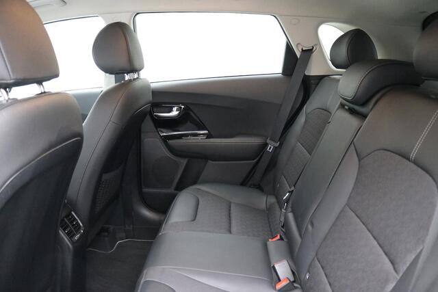 KIA Niro 1.6 GDi PHEV DynamicPlusLine / Navigatie / Adaptieve Cruise Control / Airco Climate control / LMV / NL auto / Historie aanwezig / Plug-in-Hybride / Parkeersensoren voor & achter /
