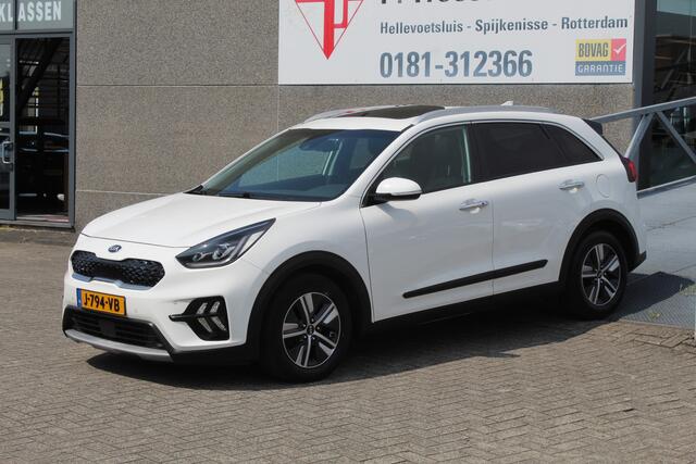 KIA Niro 1.6 GDi Hybrid ExecutiveLine AUTOMAAT/Schuifkantel dak/Navigatie/Elektrisch verstelbare stoelen met memory/Stoelkoeling/Stoelverwarming/Adaptive cruise control/Parkeersensoren rondom/Achteruitrijcamera/Stuurverwarming/Climate control/Dodehoek detectie/Ap