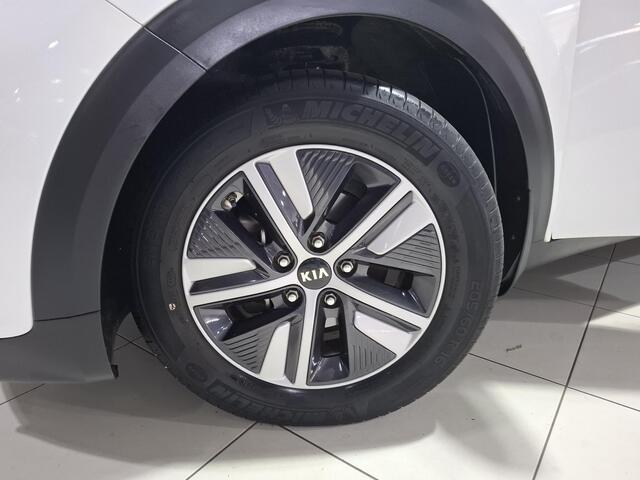 KIA Niro 1.6 GDi Hybrid DynamicPlusLine Trekhaak, Apple Carplay/Android Auto, stoel en stuur verwarming