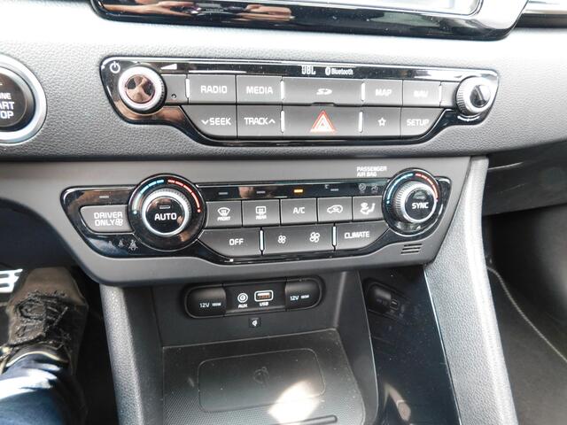 KIA Niro 1.6 GDi PHEV SPIRIT, Acc, Camera, Opendak, Trekhaak, stuur+ stoelverw. met stoelventilatie.