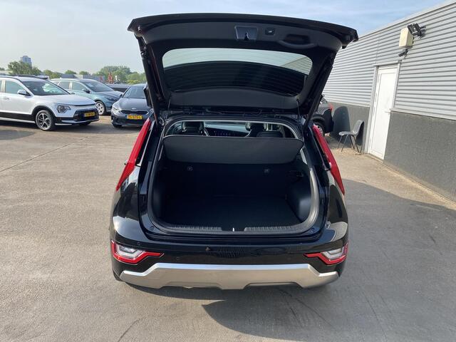 KIA Niro 1.6 GDi Hybrid ExecutiveLine Schuif/-kanteldak, Dodehoekdetectie, seat memory, Stoelkoeling + verwarming, Parkeersensoren, Leder, BTW-auto, NL-auto