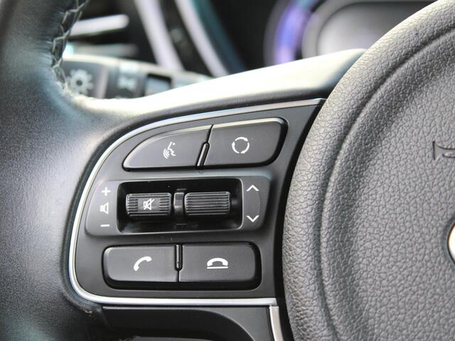 KIA Niro 1.6 GDi Hybrid DynamicLine | Navigatie | Achteruitrijcamera | Nederlandse dealer onderhouden auto |