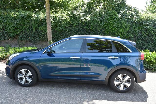 KIA Niro 1.6 GDi Hybrid BusinessLine | TREKHAAK | LEDER | SCHUIFDAK