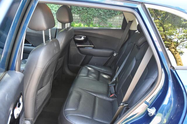 KIA Niro 1.6 GDi Hybrid BusinessLine | TREKHAAK | LEDER | SCHUIFDAK