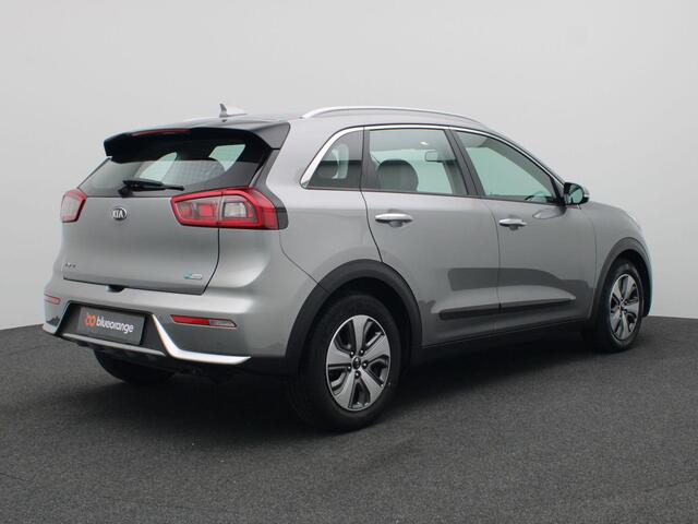 KIA Niro 1.6 GDi Hybrid DynamicLine 141PK Aut. Cruise Controle, Navi, Achteruitrijcamera, DAB+, Apple Carplay/Android Auto, Parkeersensoren achter, Clima, 16" LM Velgen