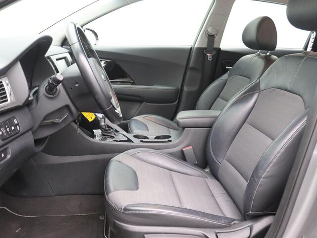 KIA Niro 1.6 GDi Hybrid DynamicLine 141PK Aut. Cruise Controle, Navi, Achteruitrijcamera, DAB+, Apple Carplay/Android Auto, Parkeersensoren achter, Clima, 16" LM Velgen