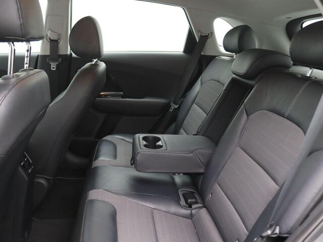 KIA Niro 1.6 GDi Hybrid DynamicLine 141PK Aut. Cruise Controle, Navi, Achteruitrijcamera, DAB+, Apple Carplay/Android Auto, Parkeersensoren achter, Clima, 16" LM Velgen