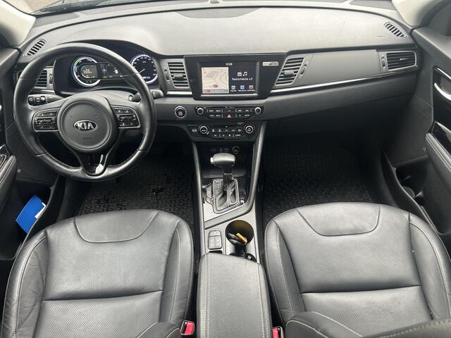 KIA Niro 1.6 GDi Hybrid ExecutiveLine Trekhaak | Stoelverwarming | Stoel Ventilatie voor | Stuurwielverwarming | Navigatie | Ledereninterieur