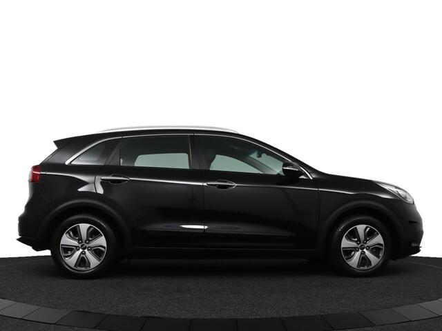 KIA Niro 1.6 GDi Hybrid DynamicLine Trekhaak - Climate Control - Camera - Fabrieksgarantie tot 04-2026