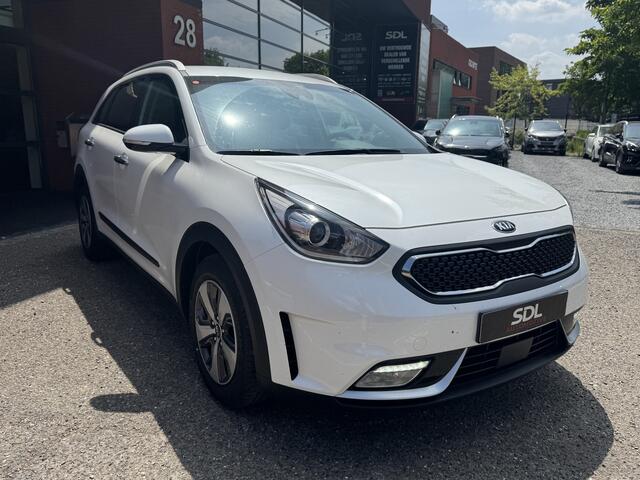 KIA Niro 1.6 GDi Hybrid DynamicLine // NAVI // CAMERA // APPLE CARPLAY / ANDROID AUTO // ADAPTIVE CRUISE // DODENHOEK SENSOR