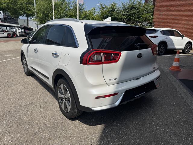 KIA Niro 1.6 GDi Hybrid DynamicLine // NAVI // CAMERA // APPLE CARPLAY / ANDROID AUTO // ADAPTIVE CRUISE // DODENHOEK SENSOR