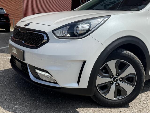 KIA Niro 1.6 GDi Hybrid DynamicLine // NAVI // CAMERA // APPLE CARPLAY / ANDROID AUTO // ADAPTIVE CRUISE // DODENHOEK SENSOR