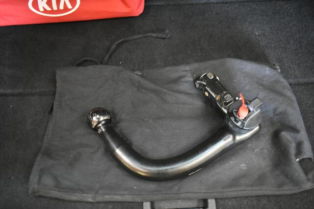 KIA Niro 1.6 GDi Hybrid DynamicLine Camera PDC Trekhaak Navi