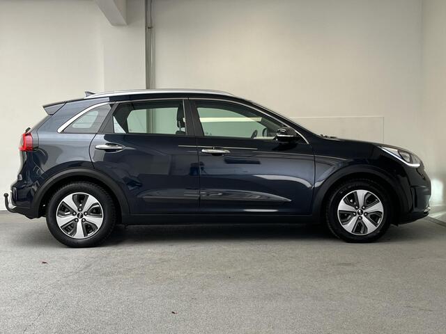 KIA Niro 1.6 GDi Hybrid First Edition | TREKHAAK | CARPLAY | HALF-LEDER |