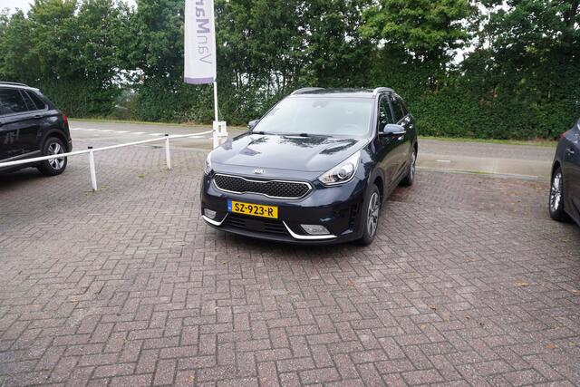 KIA Niro 1.6 GDi Hybrid BusinessLine TREKHAAK LEER STOEL- EN STUURVERWARMING