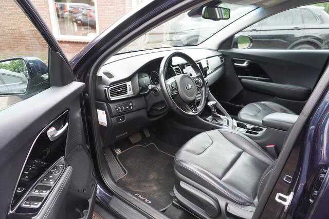 KIA Niro 1.6 GDi Hybrid BusinessLine TREKHAAK LEER STOEL- EN STUURVERWARMING