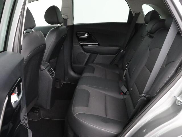 KIA Niro 1.6 GDi Hybrid DynamicLine | Adaptive cruise | Half leder | Camera | Carplay | Navigatie | Parkeerhulp | Climate control
