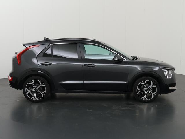 KIA Niro 1.6 GDi Hybrid DynamicLine Edition | 18" lichtmetalen velgen | Elektrisch verstelbare bestuurdersstoel met geheugen | Stoelventilatie | Elektrisch bedienbare achterklep