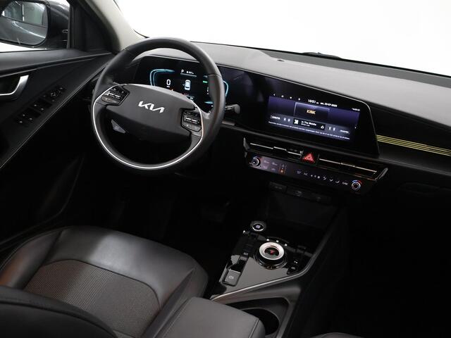 KIA Niro 1.6 GDi Hybrid DynamicLine Edition | 18" lichtmetalen velgen | Elektrisch verstelbare bestuurdersstoel met geheugen | Stoelventilatie | Elektrisch bedienbare achterklep