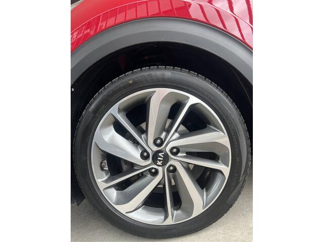 KIA Niro 1.6 GDi Hybrid BusinessLine | VOL! | LEDER | JBL | CAMERA | STOEL/STUURVERWARMING & VERKOELING | NAVI | CARPLAY / ANDROID | ELKTR. MEMORY STOEL | PDC V+A | KEYLESS | ADAPTIVE CRUISE CONTROL | LMV 18'' | CLIMATE CONTROL | BLUETOOTH