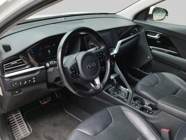 KIA Niro 1.6 GDi Hybrid ExecutiveLine | trekhaak | Stoel verwarming/koeling | panorama dak | lederen bekleding |