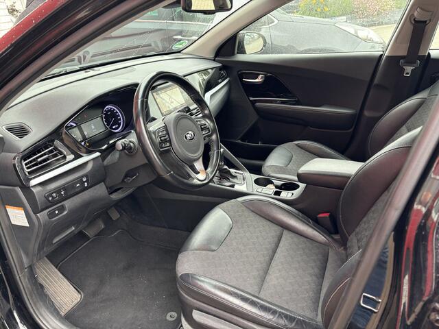 KIA Niro 1.6 GDi Hybrid DynamicLine TREKHAAK / CAMERA / DAB+ / CARPLAY / ACC / NAVI / CLIMA / PDC / NL-AUTO