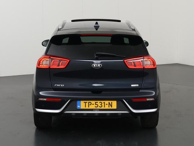 KIA Niro 1.6 GDi Hybrid Design Edition | Trekhaak | Panoramadak | Stoel/Stuurwielverwarming | Navigatie | Climate Control