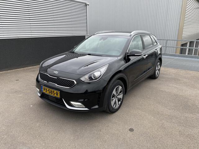 KIA Niro 1.6 GDi Hybrid BusinessLine Lederen bekleding, Stoel- & Stuurwielverwarming, Keyless, navigatie Apple CarPlay/Android Auto, achteruitrij camera, adaptieve cruise control, Navigatie, Dealeronderhouden