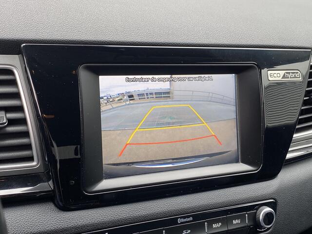 KIA Niro 1.6 GDi Hybrid BusinessLine Lederen bekleding, Stoel- & Stuurwielverwarming, Keyless, navigatie Apple CarPlay/Android Auto, achteruitrij camera, adaptieve cruise control, Navigatie, Dealeronderhouden