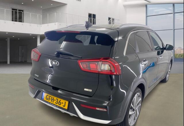 KIA Niro 1.6 GDi Hybrid SportsLine Automaat | 18'' LM velgen | Half leer | Zeer zuinig